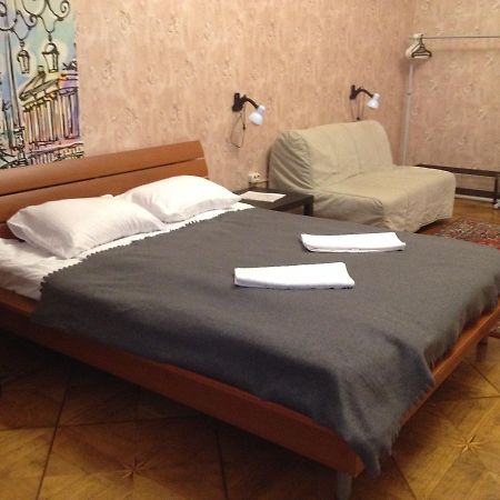 Ficus Hostel Sankt Petersburg Zewnętrze zdjęcie