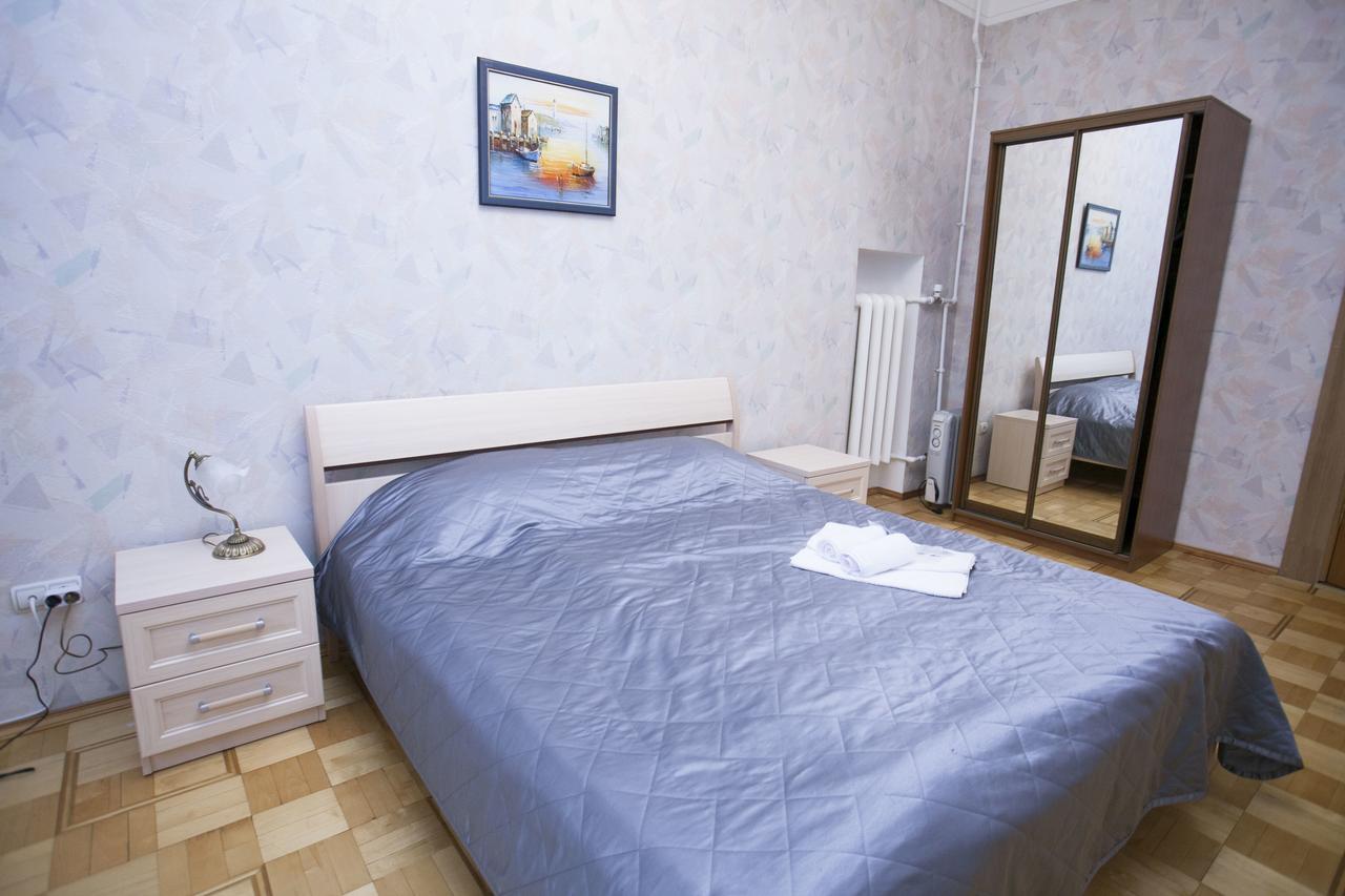 Ficus Hostel Sankt Petersburg Zewnętrze zdjęcie