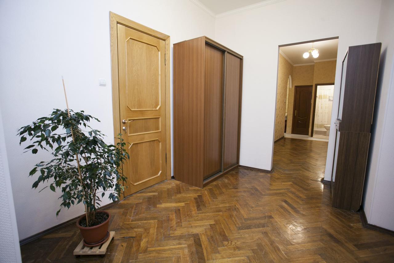 Ficus Hostel Sankt Petersburg Zewnętrze zdjęcie