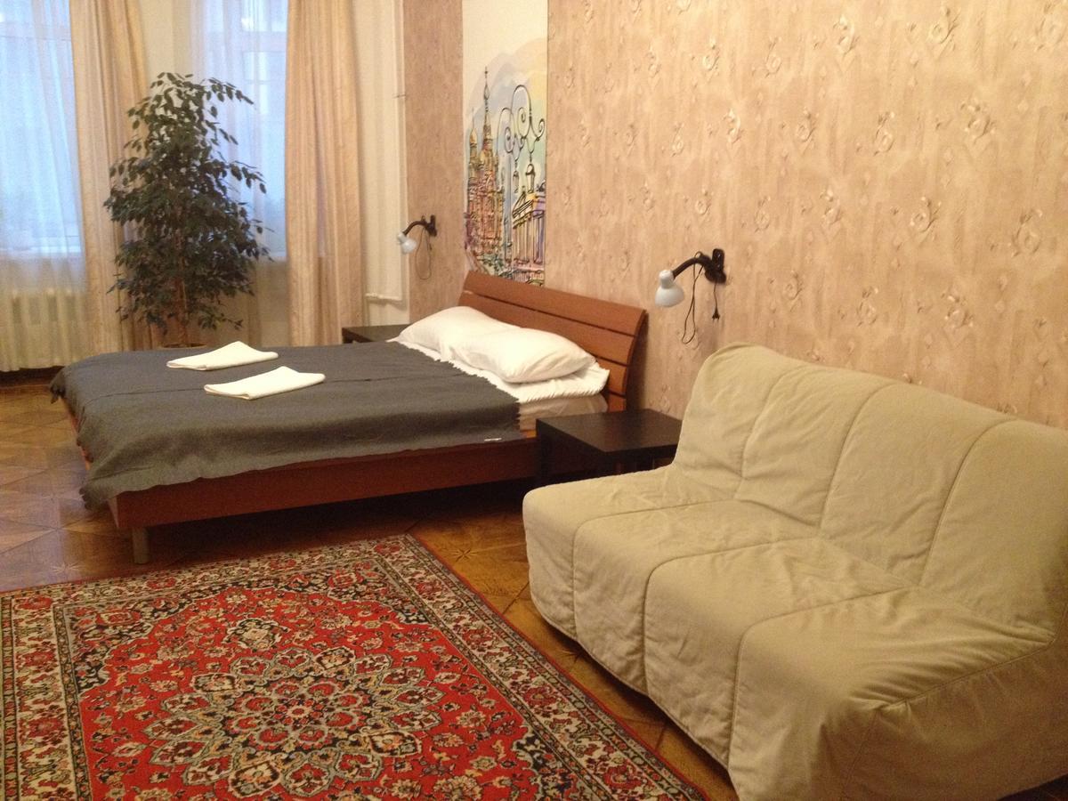 Ficus Hostel Sankt Petersburg Zewnętrze zdjęcie