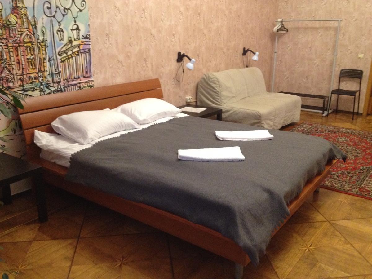 Ficus Hostel Sankt Petersburg Zewnętrze zdjęcie